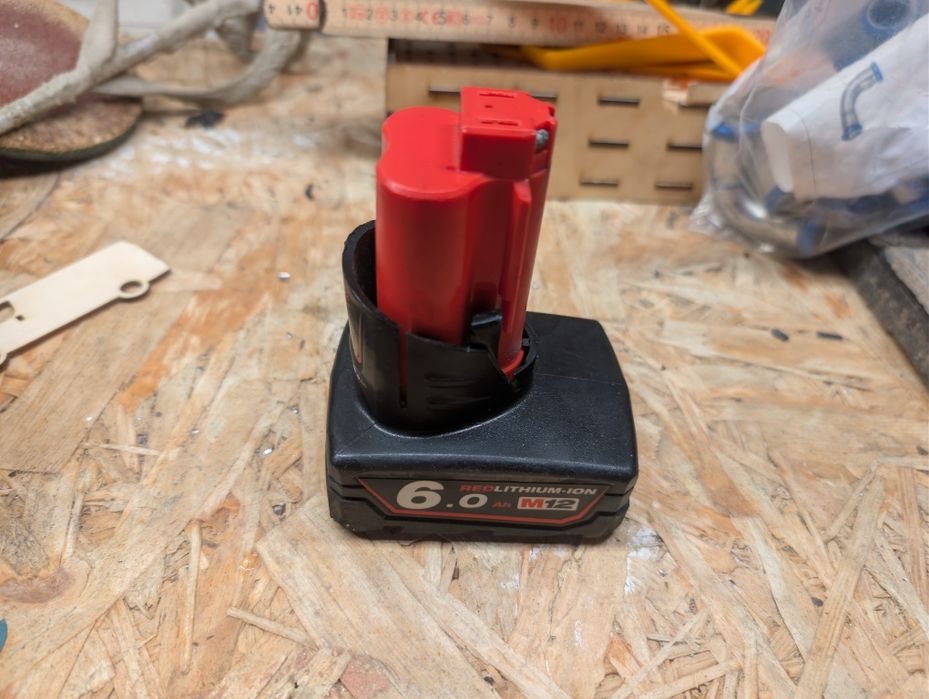 Milwaukee M12 B6 6.0Ah Li-Ion