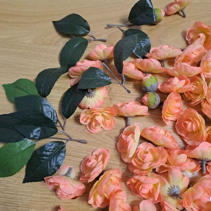 Róża / kamelia mini główka sztuczne kwiaty 63 sztuk