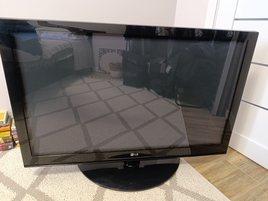 Телевизор LG 42PQ2000