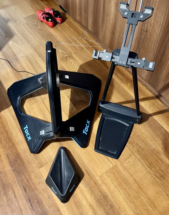 Trenażer Tacx Neo2 Smart