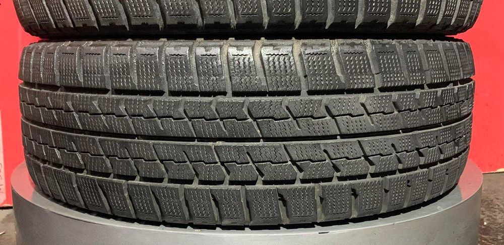 215/60/16 Goodyear Ice Navi Zea 2