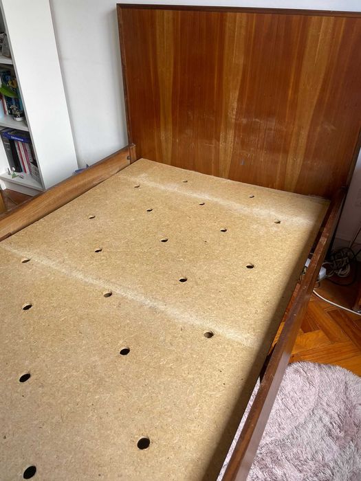 Cama corpo e meio ( para colchão 1,90 x 1,05)