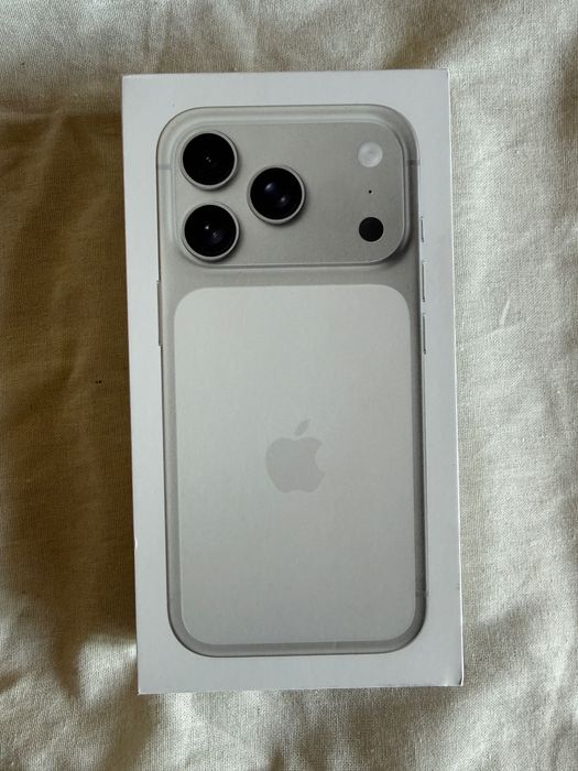 iPhone 17 Pro 256GB – Silver (Prateado) – Novo e Selado