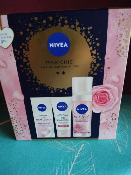 Zestaw prezentowy NIVEA Pink Chic