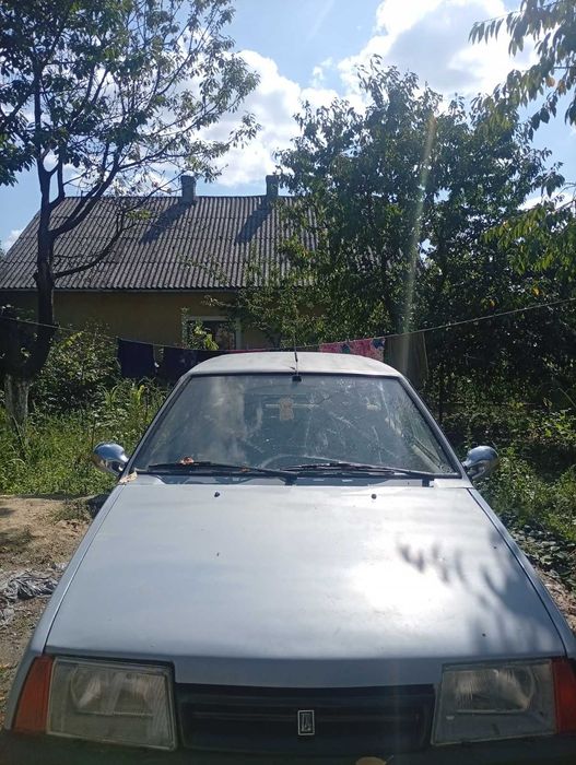 Автомобіль Ваз 21 09