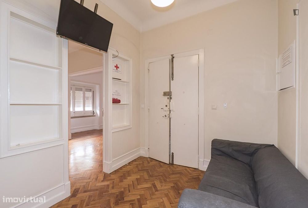 Quarto - localizado em Lapa Lisbon