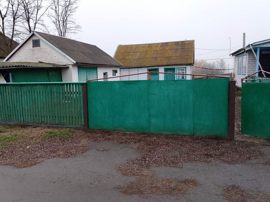 Продам цегляний будинок