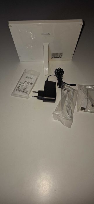 Moldura Digital USB com comando