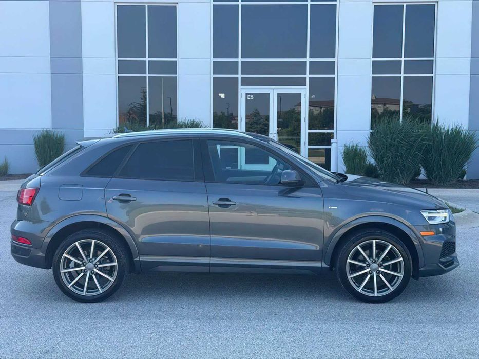 Audi Q3      2018