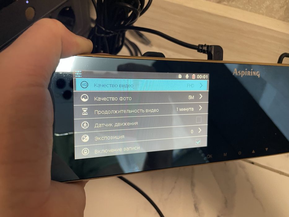 Видеорегистратор Aspiring Reflex 1 зеркало заднего вида