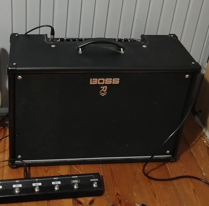 OKAZJA!! Katana boss 100/212 mk2 + Footswitch