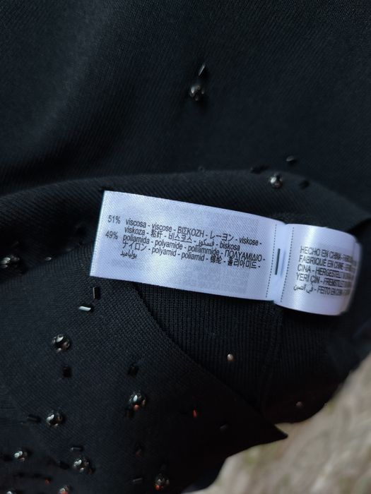Zara czarna elegancka spódnica midi zdobienia