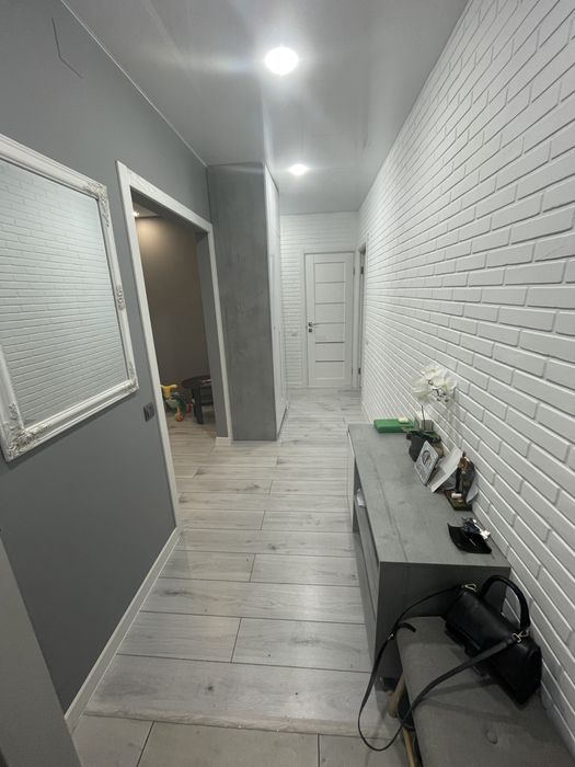 Квартира  3 кімнатна Херсон