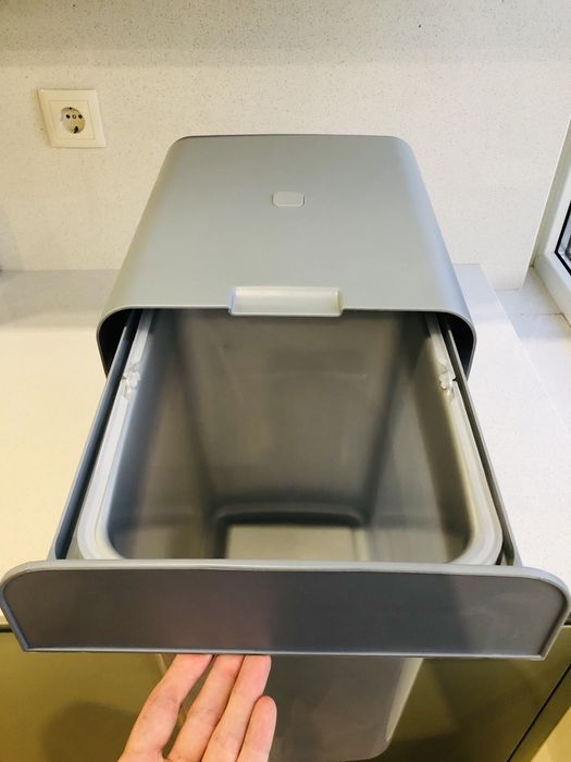 Caixote Lixo Cozinha 16L (extraível) novo!