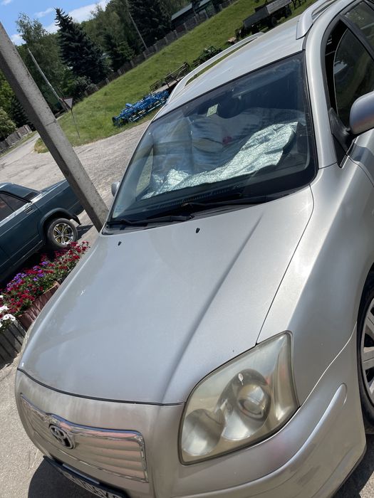Продам власне авто , Тайота Авенсіс 2.0 бензин 2003 р