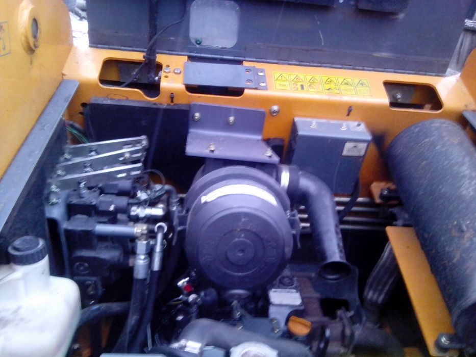 Продам минипогрузчик Мustang 2044