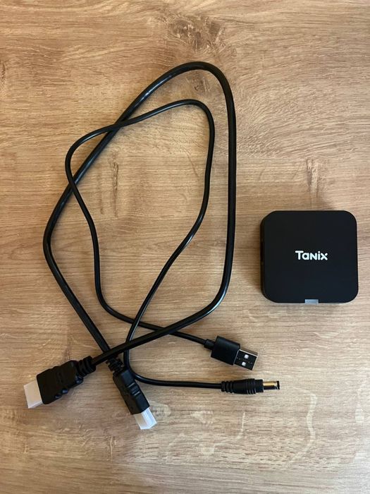 Android TV Box Tanix (1GB/8GB) — Smart TV