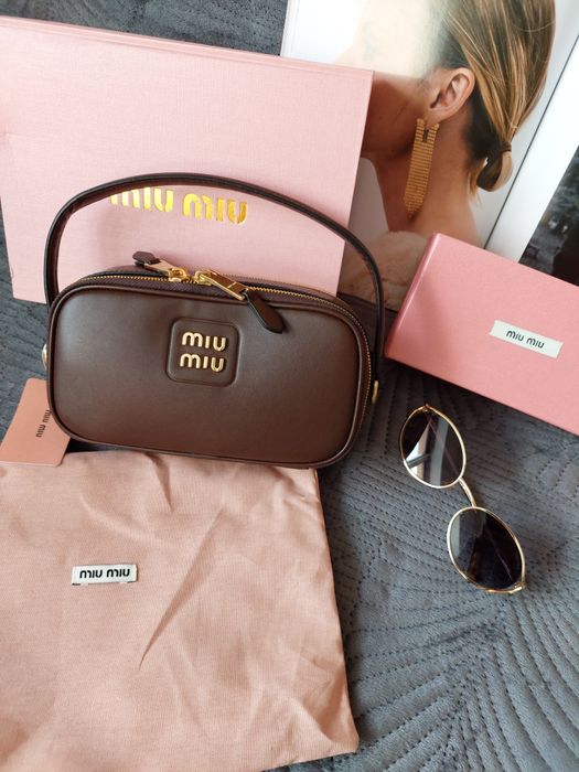 Modna torebka w czekoladowym kolorze