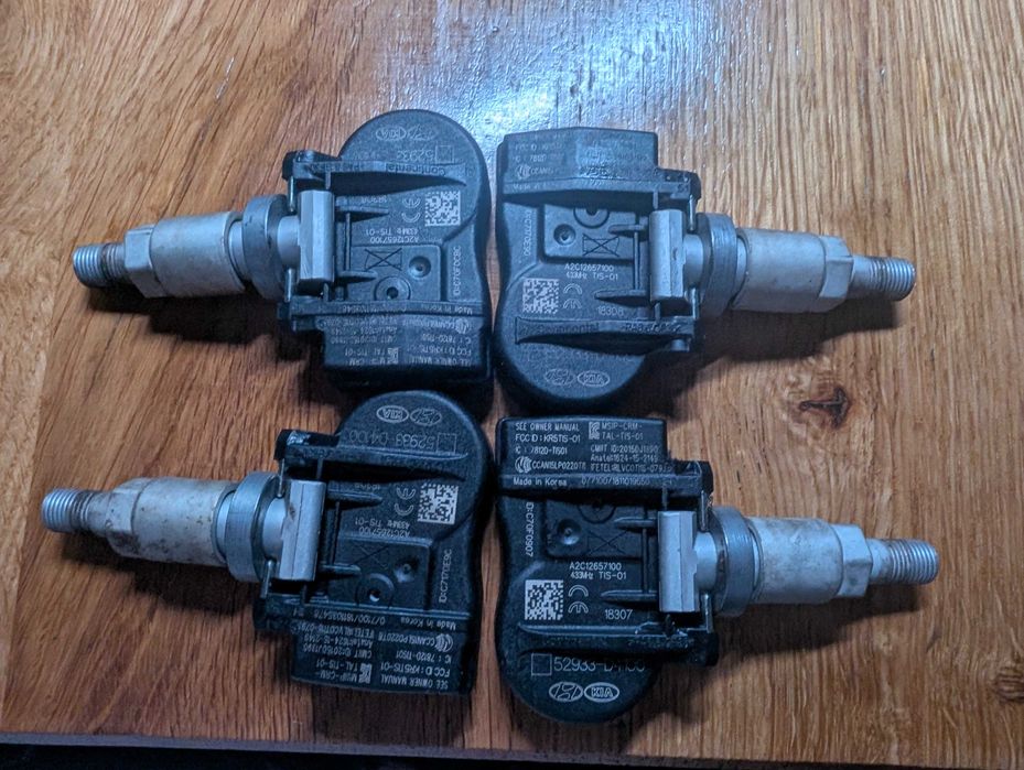 KIA HYUNDAI 4x Czujniki ciśnienia TPMS 52933-D4100 ORYGINAŁ