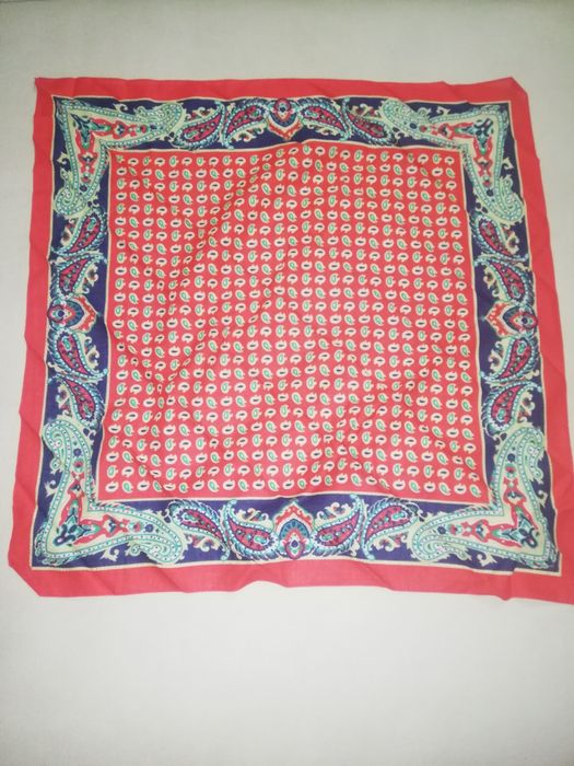 Lenços e cachecóis diversos