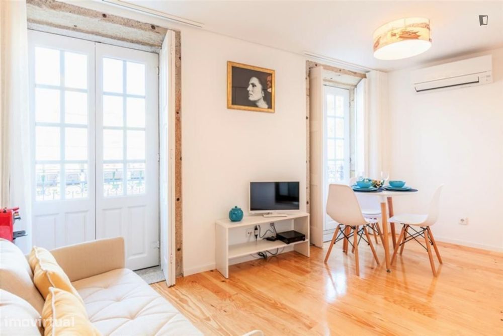 1-Bedroom Apartment Located in Sé, Porto
