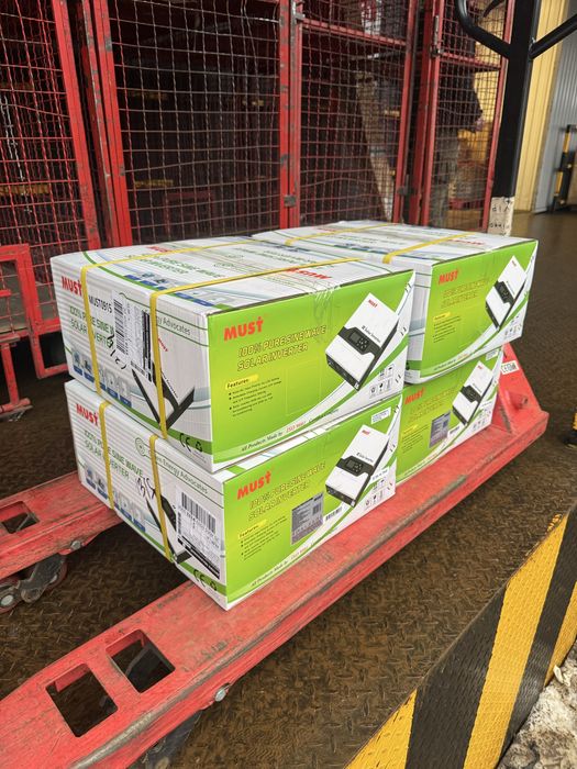 Інвертор  Must 3.2 кВт 3200W, 24V, PV18-3224