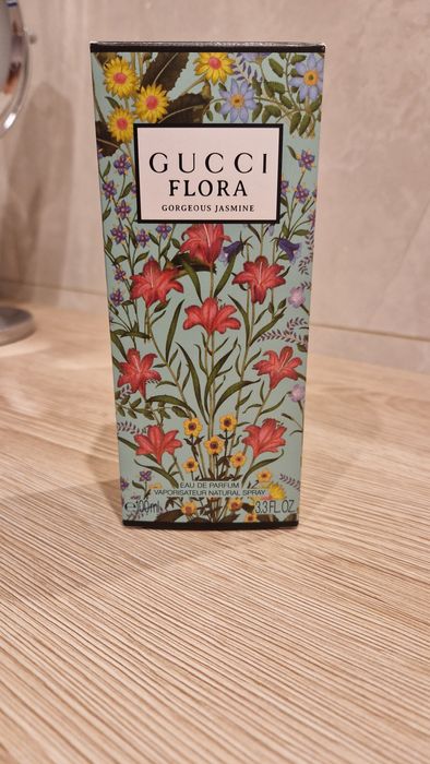 GUCCI  Flora Gorgeous Jasmine 
Woda perfumowana