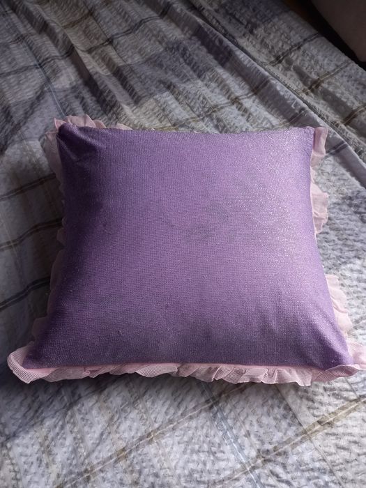 Подушки ручна робота.