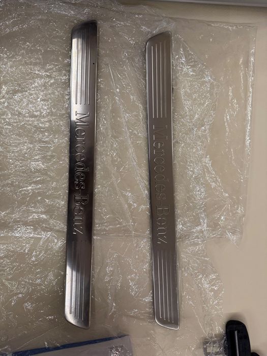 Frisos Metalicos Mercedes