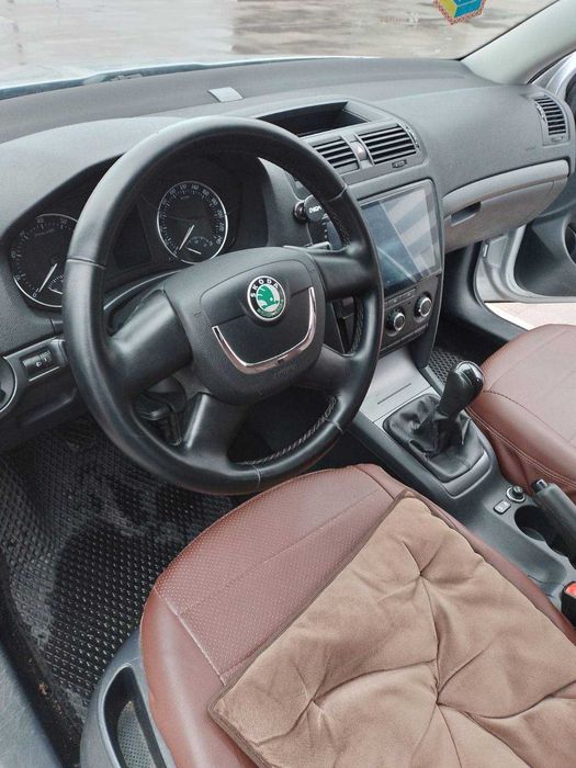 Легковий автомобіль Skoda