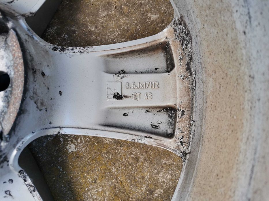 Sprzedam felgi aluminiowe do mercedesa