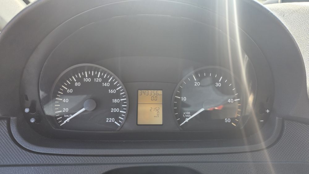 Mercedes Vito CDI - 3 lugares - versão longa