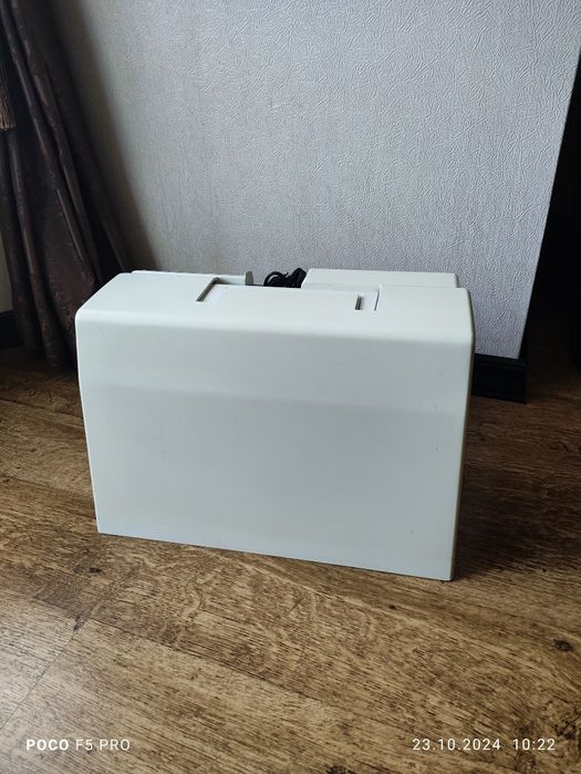 Комп'ютерна швейна машина Husqvarna Viking Sew Easy 350