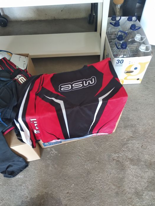 Material Enduro Moto 4