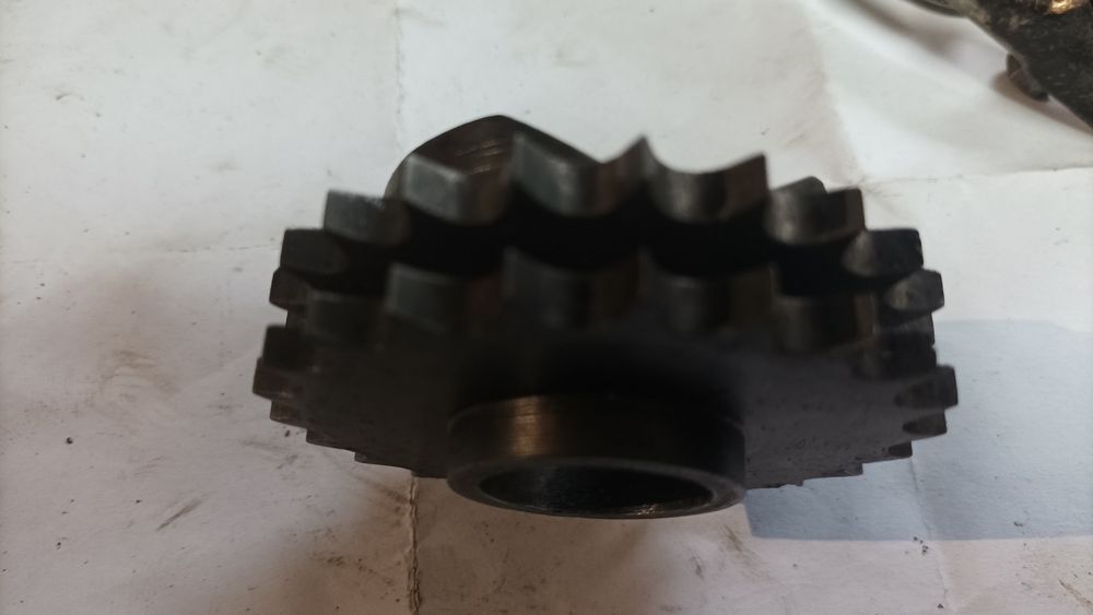 Koło zębate napędu sprzęgła motocykla Junak M10-M7