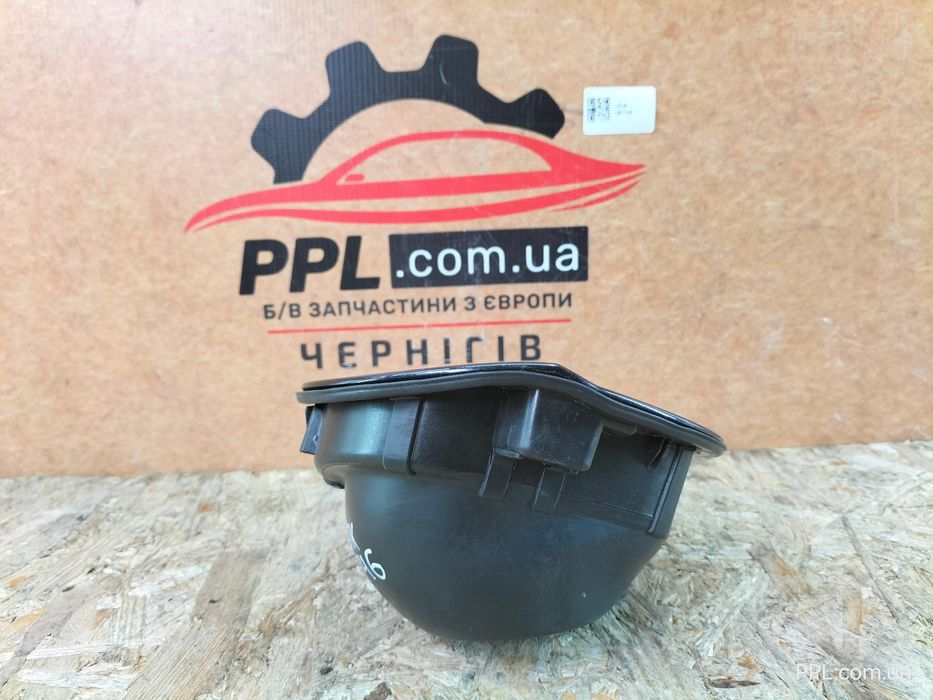 Skoda Fabia III 14-21 HB Лючок топливного бака бензобака 6V6809857