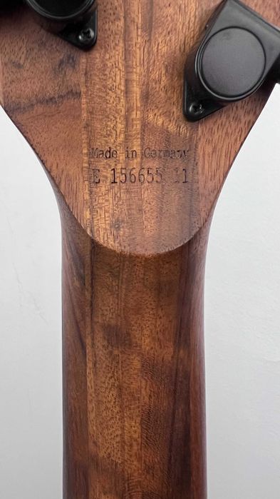 Warwick Corvette $$ 5 cordas — Made in Germany (2011)