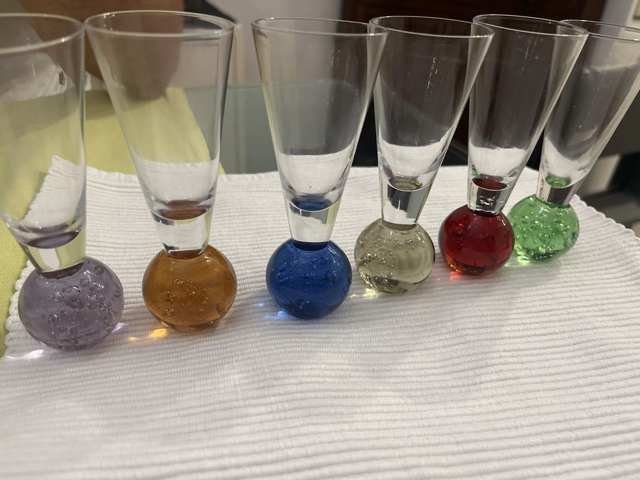 Copos licor (seis) com base colorida com bolhas