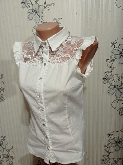 Белая блузка нарядная
