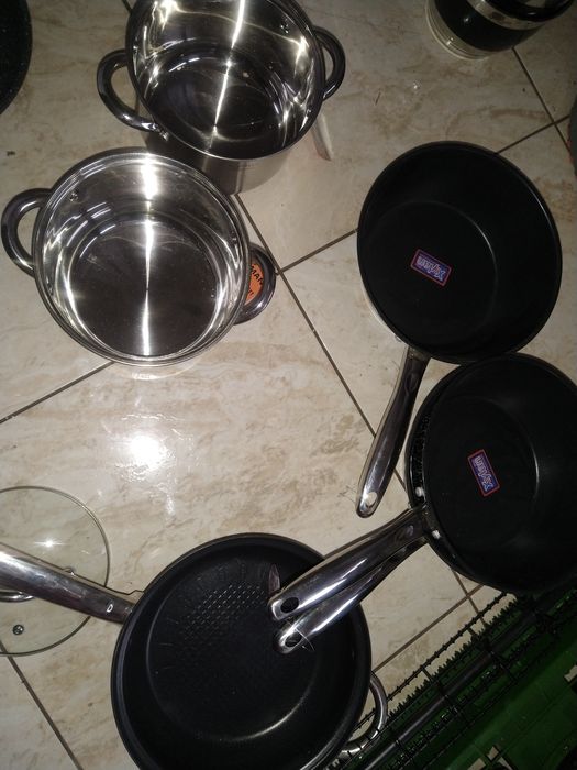 Sprzedam NOWE patelnie