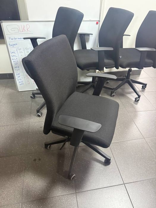 Робочі місця стіл крісло стілець