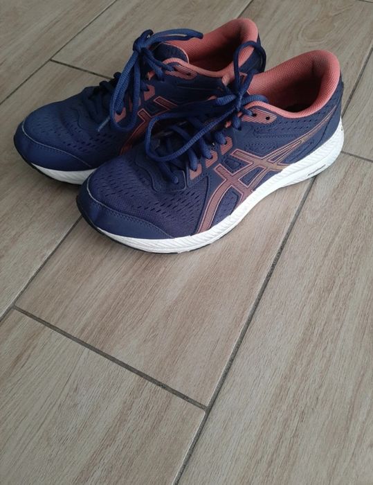 Buty Asics rozm 39.5