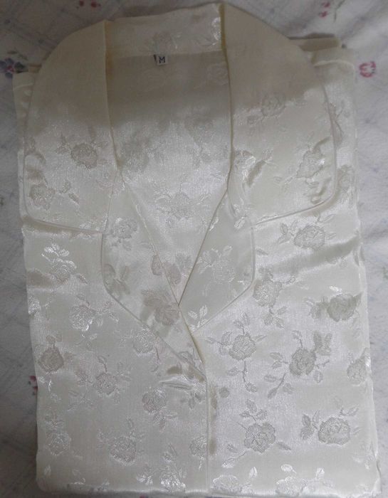 Conjunto de Roupa Senhora Nova (Serviço 3)