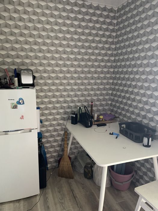 1 комната-студия  с ремонтом   в семейном  общежитии  на Черёмушках