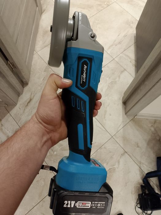 Продам болгарку.