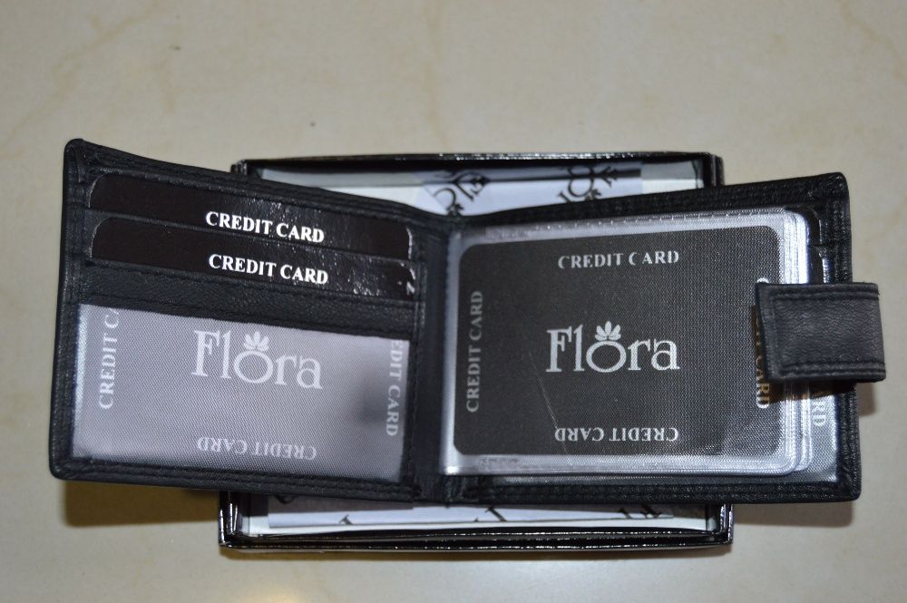 Carteira Homem castanha e preta