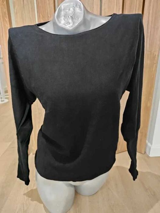 Camisola Preta C&A – Tamanho S (Básica)