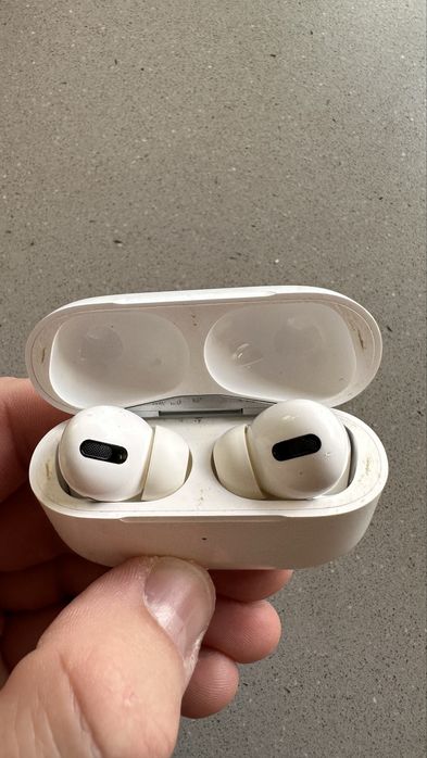 Słuchawki Apple AirPods Pro (1. generacji) z etui ładującym MagSafe – MLWK3ZM/A