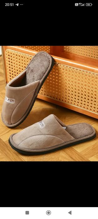 Тапочки мужские новие