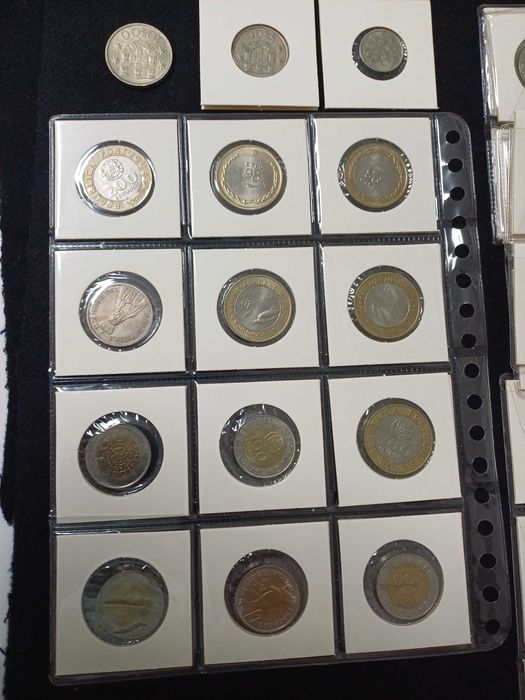 Moedas Portuguesas várias 48 unidades